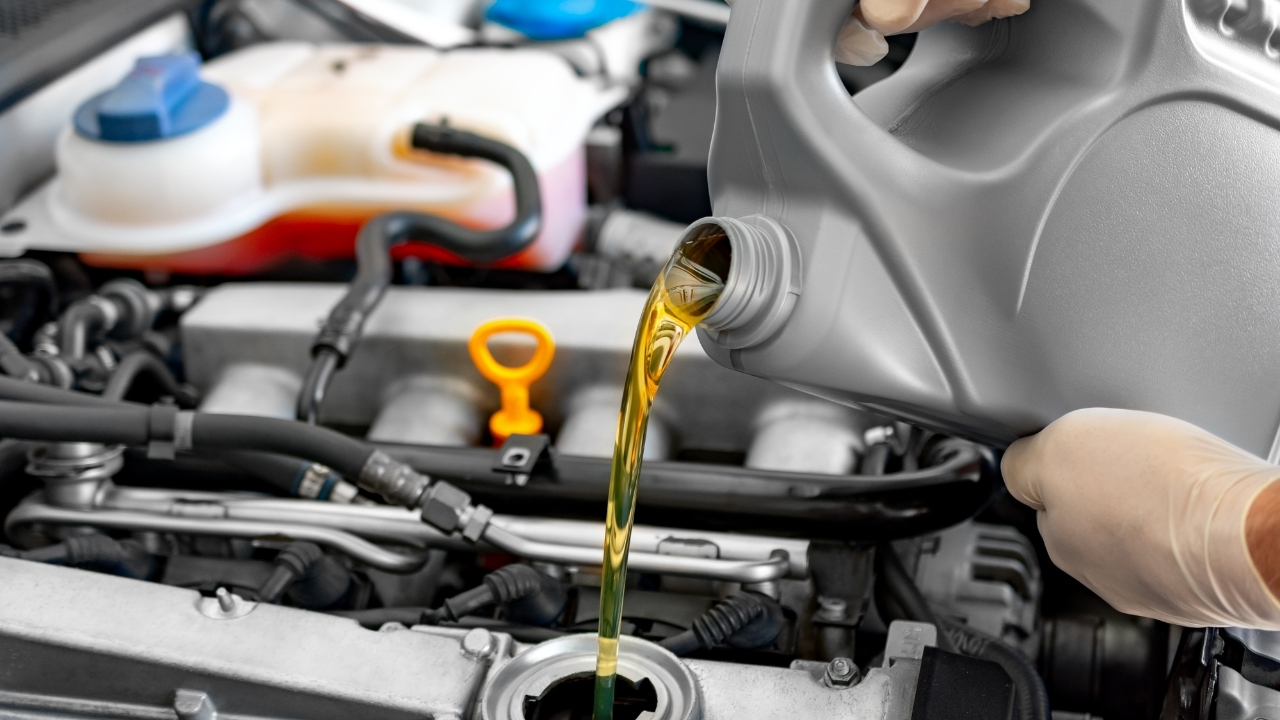 Importance of Car Oil Change Prolong Engine Life